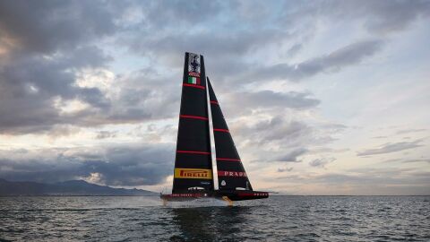 El Luna Rossa Prada Pirelli Team italiano