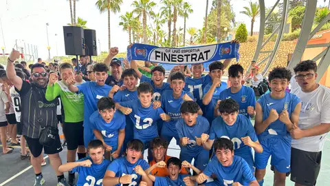 El infantil del Club de Fútbol Unió Esportiva Finestrat, ganador de la XIV “Marina Baixa Cup Weekend” El infantil del Club de Fútbol Unió Esportiva Finestrat, ganador de la XIV “Marina Baixa Cup Weekend”