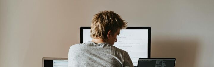 ¿Comparte la propuesta de la CE de que haya un día de teletrabajo obligatorio a la semana para aliviar la crisis energética?