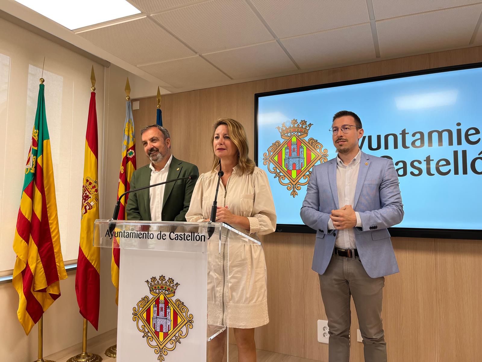 El Ayuntamiento de Castelló destina 2 millones de remanentes en ayudas directas al comercio local El Ayuntamiento de Castelló destina 2 millones de remanentes en ayudas directas al comercio local