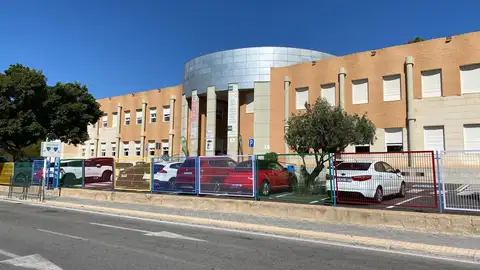 Escuela Oficial de Idiomas (EOI) Benidorm Escuela Oficial de Idiomas (EOI) Benidorm