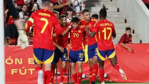 Pedri celebra su gol ante Irlanda del Norte en el amistoso de la selección española. Pedri celebra su gol ante Irlanda del Norte en el amistoso de la selección española.