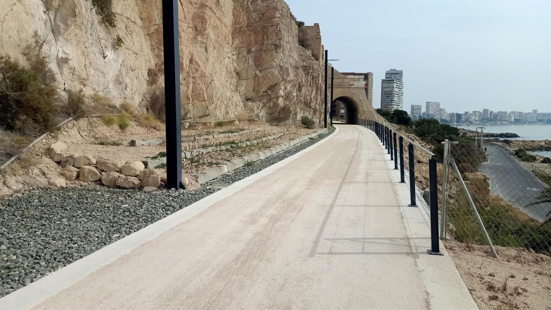 La Vía Verde de la Cantera de Alicante se inaugura este viernes con una inversión de 1,9 millones de euros La Vía Verde de la Cantera de Alicante se inaugura este viernes con una inversión de 1,9 millones de euros