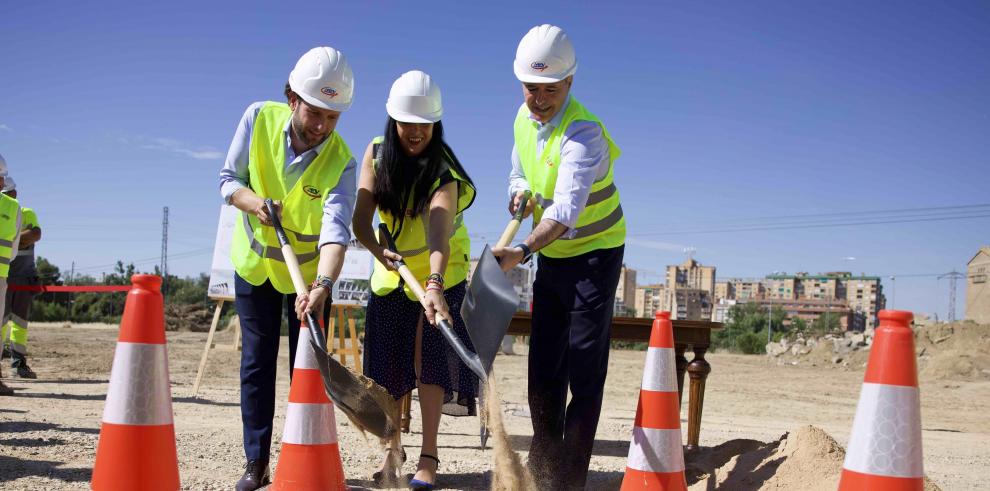 Primera piedra del futuro Centro de Emergencias y Seguridad de Huesca Primera piedra del futuro Centro de Emergencias y Seguridad de Huesca