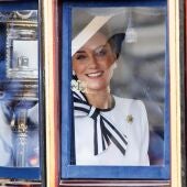 Kate Middleton reaparece en público en el desfile conmemorativo del cumpleaños de Carlos III