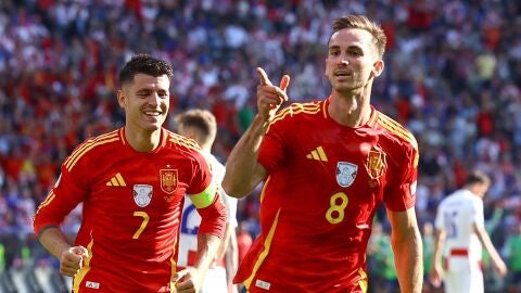 Fabián celebra el segundo gol para España 