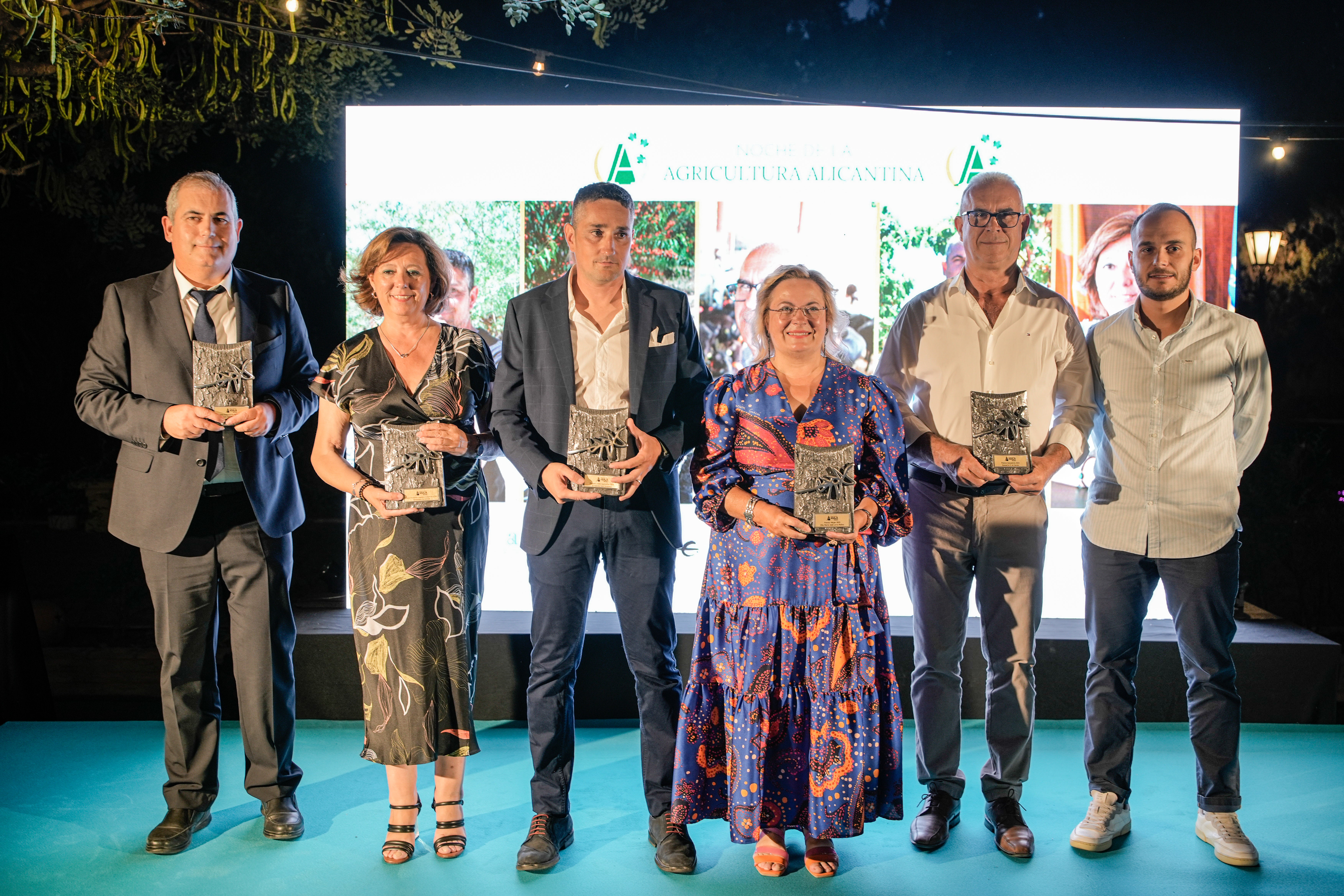 ASAJA reconoce a la villenera María José Lorca en la Noche de la Agricultura Alicantina ASAJA reconoce a la villenera María José Lorca en la Noche de la Agricultura Alicantina