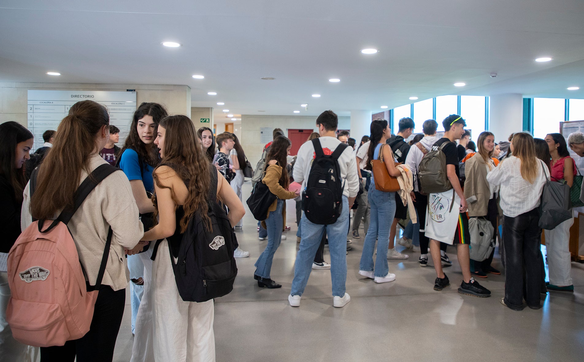 Cerca del 98% de los estudiantes presentados a la EBAU en Cantabria supera la prueba Cerca del 98% de los estudiantes presentados a la EBAU en Cantabria supera la prueba