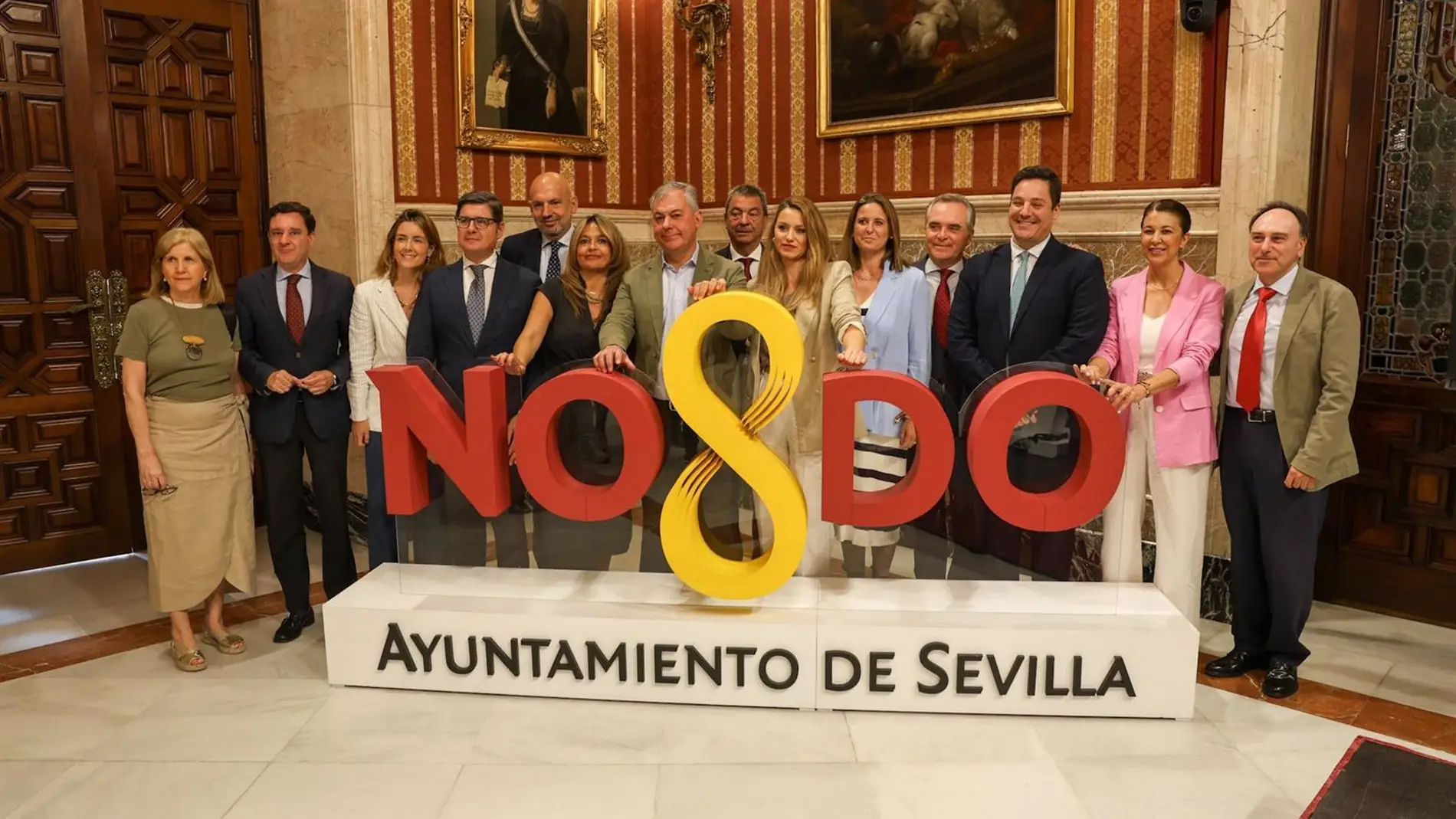 El alcalde de Sevilla, Jose Luis Sanz, hace balance del primer año de gobierno y dice haber cumplido el 33% del programa "pese al bloqueo"