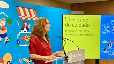 La ministra de Sanidad, Mónica García, durante la rueda de prensa de presentación de la campaña 'Un verano de cuidado' La ministra de Sanidad, Mónica García, durante la rueda de prensa de presentación de la campaña 'Un verano de cuidado'