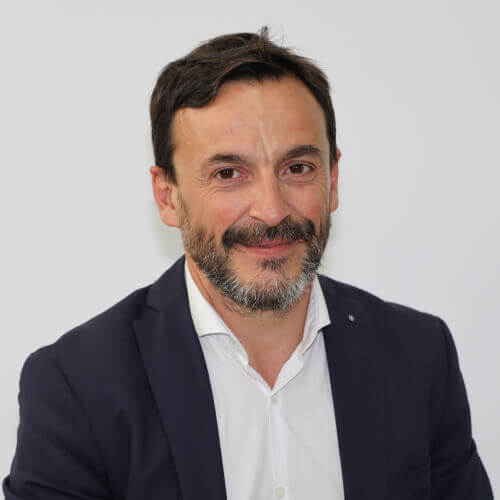 Rafael Ramírez: “La situación es tan grave que solo existe la solución de que el presidente y los consellers dimitan por higiene democrática” Rafael Ramírez: “La situación es tan grave que solo existe la solución de que el presidente y los consellers dimitan por higiene democrática”