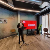 El portavoz del PSOE atiende a los medios para ofrecer un balance del primer año de gobierno de los populares. El portavoz del PSOE atiende a los medios para ofrecer un balance del primer año de gobierno de los populares.