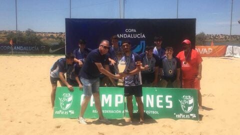 El juvenil del CD F&uacute;tbol Playa Marbella subcampe&oacute;n de la Copa Andaluc&iacute;a 2024