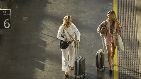 Renfe pone hoy a la venta los billetes del "Verano Joven" Renfe pone hoy a la venta los billetes del "Verano Joven"