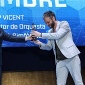 Josep Vicent recibiendo un premio