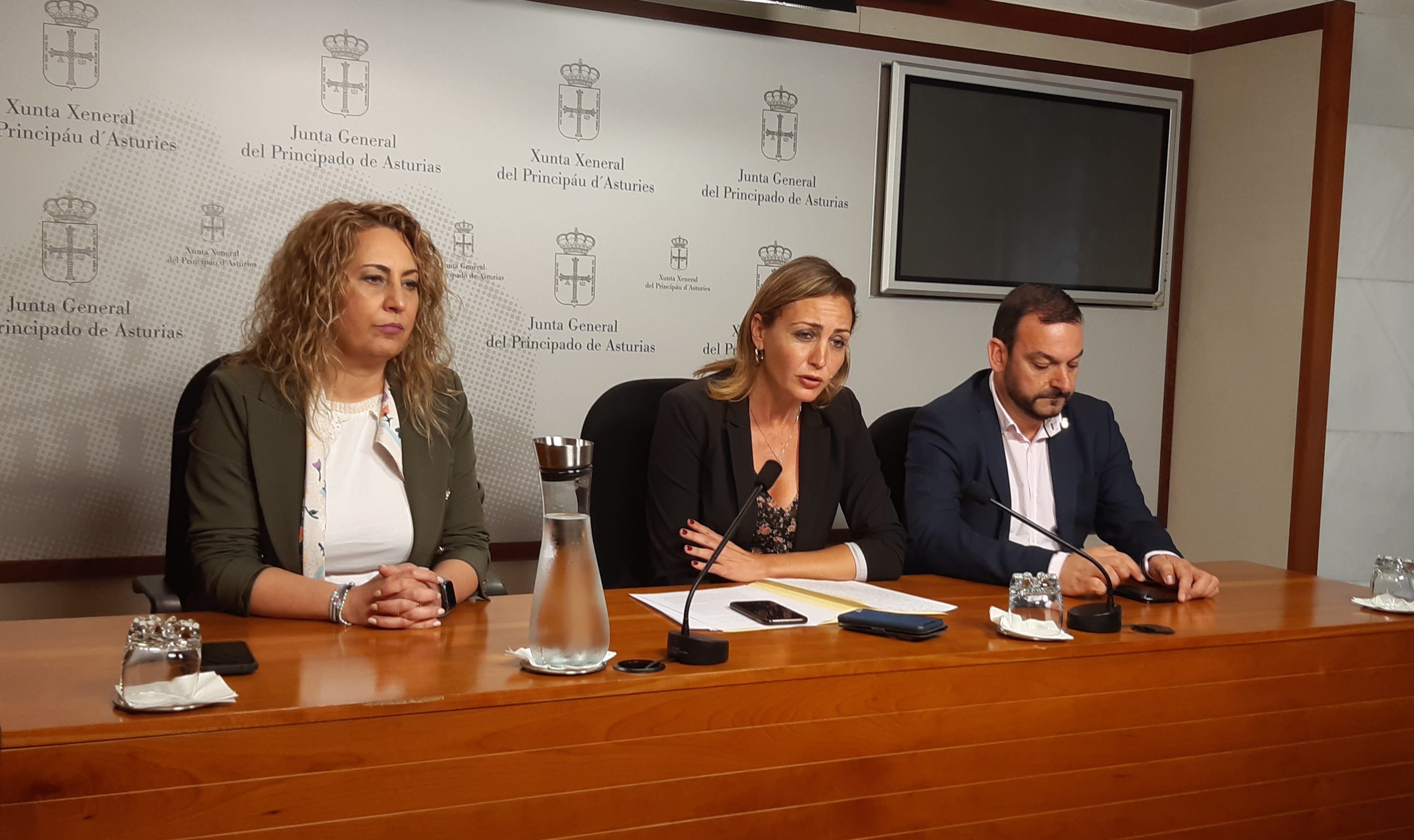 Mieres y Lena exigen más paradas de los Avril Mieres y Lena exigen más paradas de los Avril