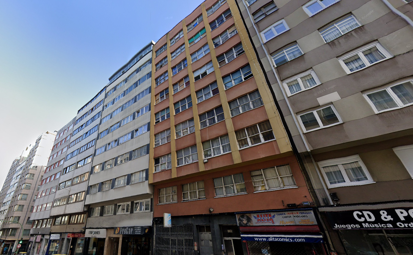 Sofocado un incendio en el edificio okupado de Ronda de Nelle Sofocado un incendio en el edificio okupado de Ronda de Nelle