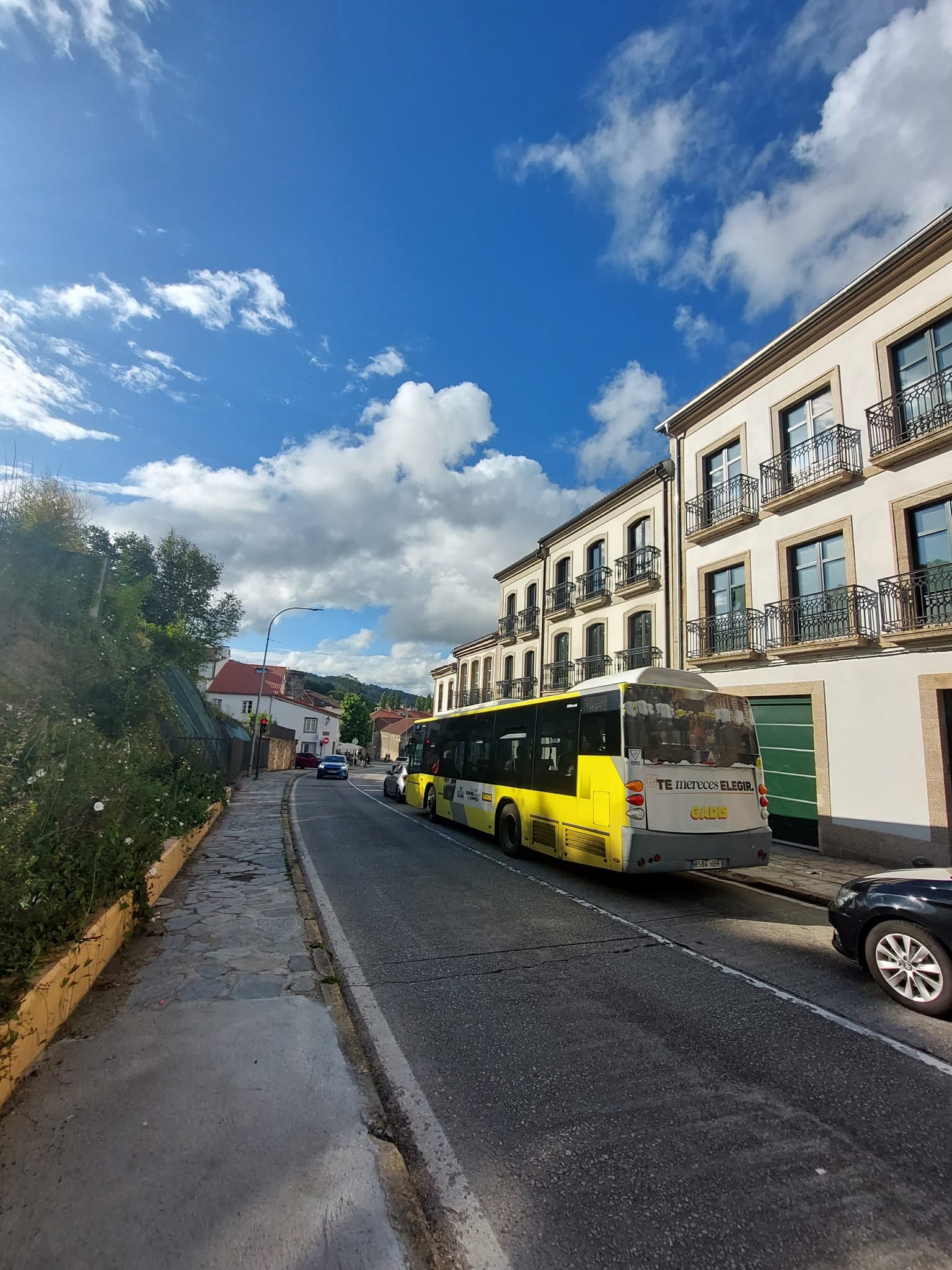 Las obras de reforma de la rua do Pombal comenzarán el 25 de junio y tendrán un plazo de ejecución de 8 meses Las obras de reforma de la rua do Pombal comenzarán el 25 de junio y tendrán un plazo de ejecución de 8 meses