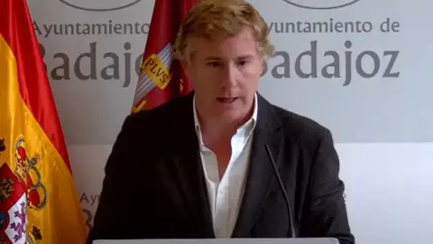 El alcalde de Badajoz anuncia las medidas de tráfico para la Feria de San Juan 2024. El alcalde de Badajoz anuncia las medidas de tráfico para la Feria de San Juan 2024.