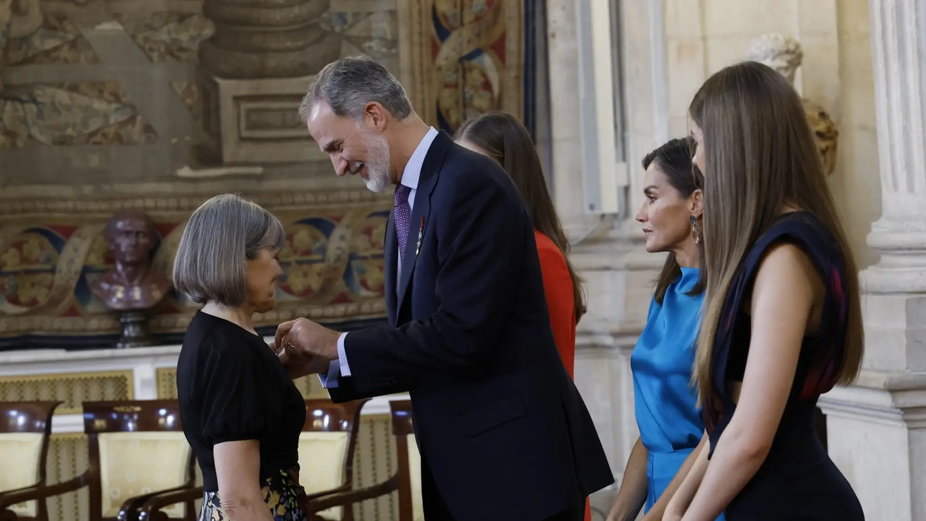 La oscense María José Arbués condecorada por Felipe VI