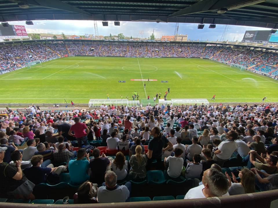 El Salamanca UDS, a por el cuarto ascenso de su historia y el tercero y último del fútbol charro esta temporada El Salamanca UDS, a por el cuarto ascenso de su historia y el tercero y último del fútbol charro esta temporada