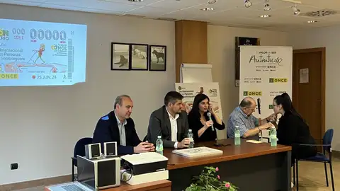 Las personas con sordoceguera de Extremadura reivindican una plena inclusión en la sociedad Las personas con sordoceguera de Extremadura reivindican una plena inclusión en la sociedad