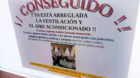 Los vecinos de El Pla celebran que les hayan arreglado el aire en el Centro Social Los vecinos de El Pla celebran que les hayan arreglado el aire en el Centro Social