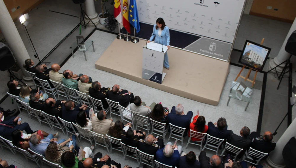 Blanca Fernández durante su intervención en el acto celebrado en la delegación de la Junta