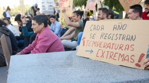 Imagen de archivo de una manifestación por el clima en Madrid Imagen de archivo de una manifestación por el clima en Madrid