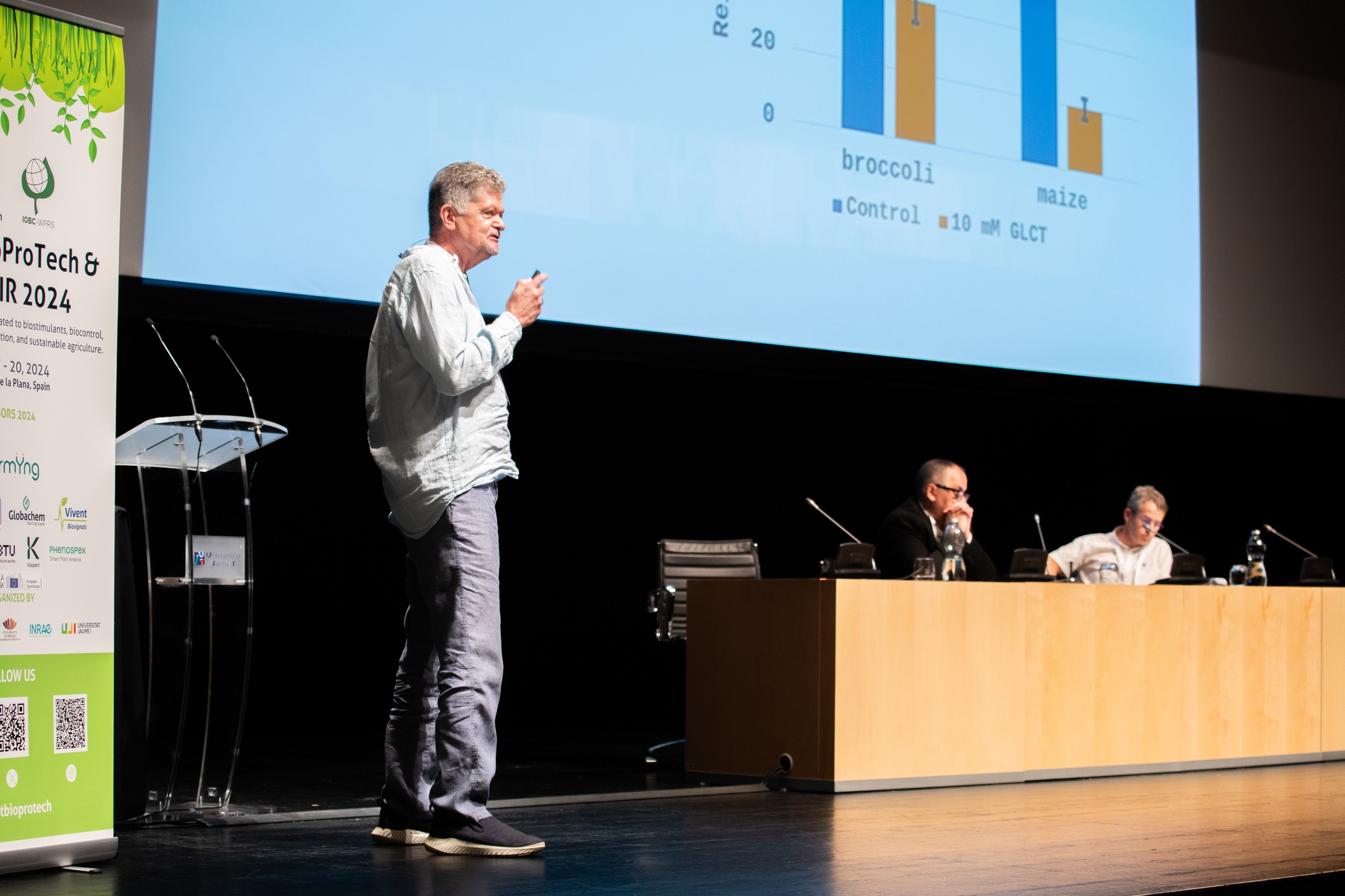 L'UJI es converteix en l'epicentre de l'agricultura sostenible durant el Simposi Plant BioProTech & IOBC-IR L'UJI es converteix en l'epicentre de l'agricultura sostenible durant el Simposi Plant BioProTech & IOBC-IR