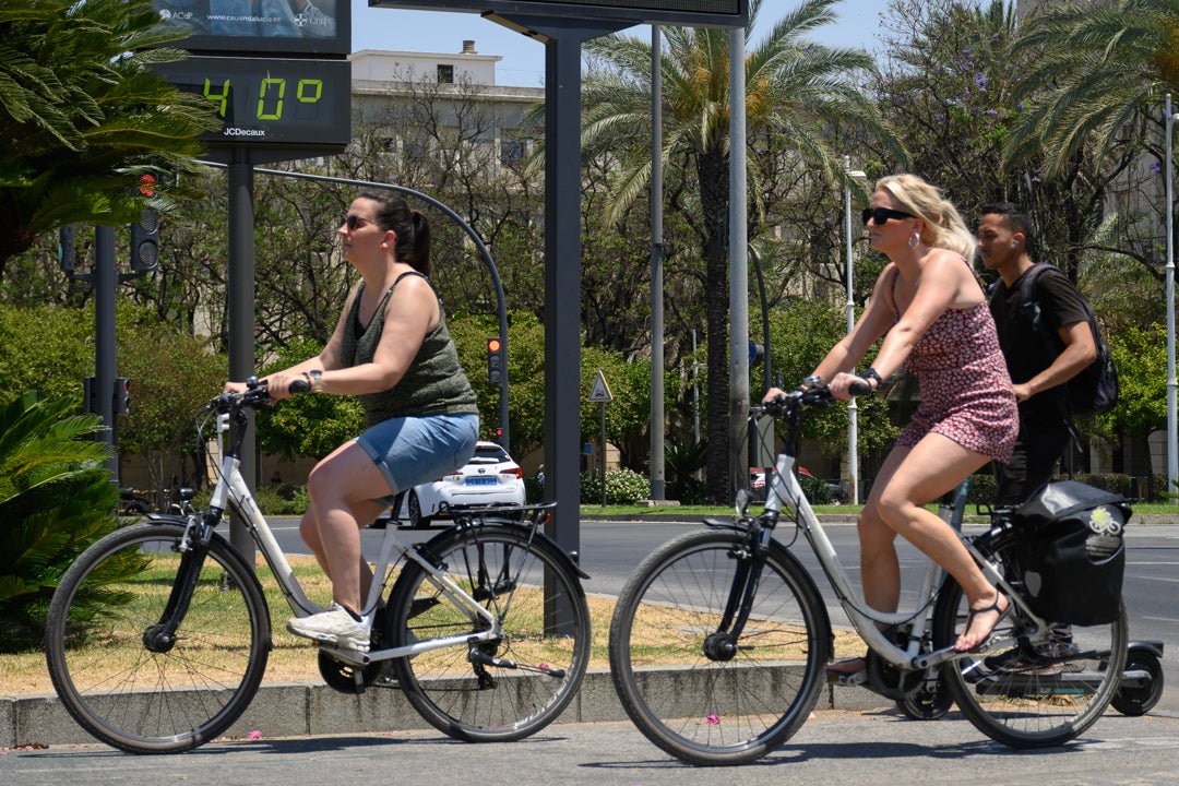 Temperaturas de hasta 38ºC y cielos despejados en este primer domingo de verano Temperaturas de hasta 38ºC y cielos despejados en este primer domingo de verano