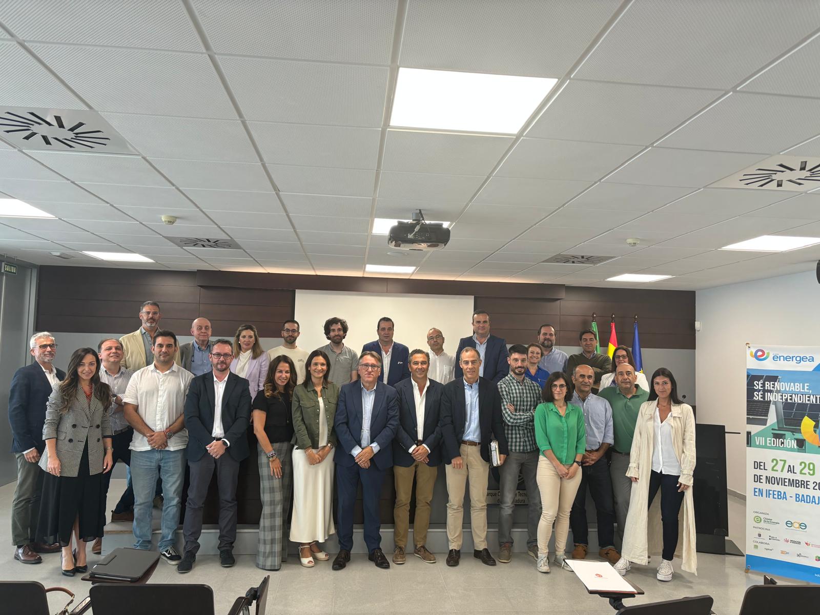 La Junta de Extremadura apunta al sector energético como generador de riqueza y empleo La Junta de Extremadura apunta al sector energético como generador de riqueza y empleo