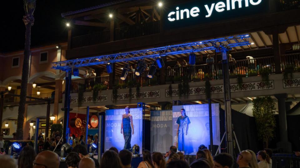 PLAZA MAYOR ACOGE ESTE SÁBADO LA PASARELA DE MODA JOVEN MÁS PRESTIGIOSA DE MÁLAGA PLAZA MAYOR ACOGE ESTE SÁBADO LA PASARELA DE MODA JOVEN MÁS PRESTIGIOSA DE MÁLAGA
