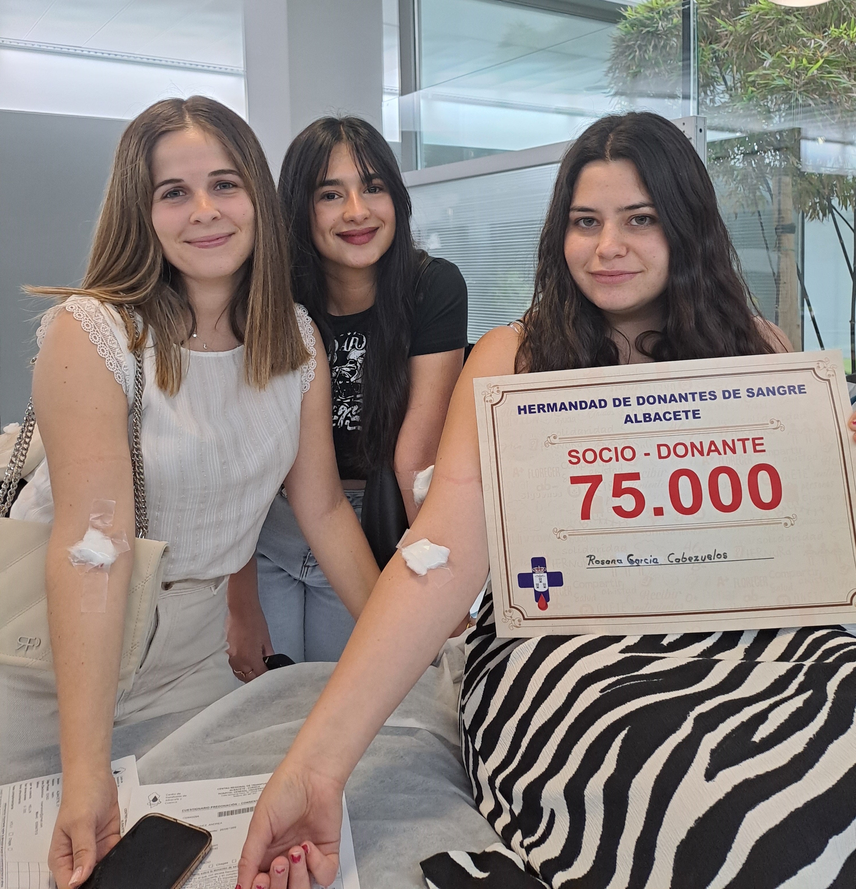 Una joven de 25 años de Isso se convierte en la donante de sangre número 75.000 Una joven de 25 años de Isso se convierte en la donante de sangre número 75.000