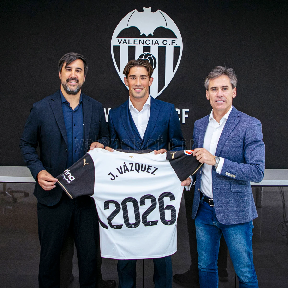 Jesus Vazquez tạo đột biến ở hành lang cánh trái – Ngôi sao mới nổi của bóng đá Jesus Vazquez tạo đột biến ở hành lang cánh trái – Ngôi sao mới nổi của bóng đá