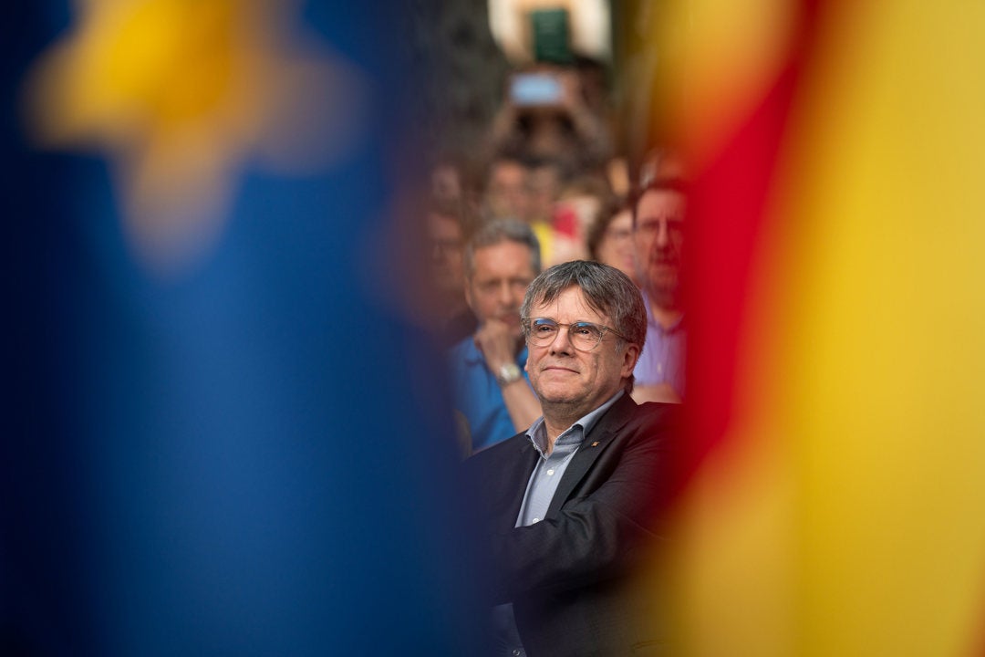 El juez Aguirre abre una nueva causa por la trama rusa del 'procés' y pide investigar a Puigdemont por alta traición El juez Aguirre abre una nueva causa por la trama rusa del 'procés' y pide investigar a Puigdemont por alta traición