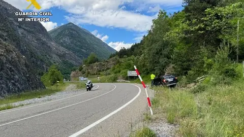 Investigado por dos delitos contra la seguridad vial, tras sufrir un siniestro vial en Benasque Investigado por dos delitos contra la seguridad vial, tras sufrir un siniestro vial en Benasque