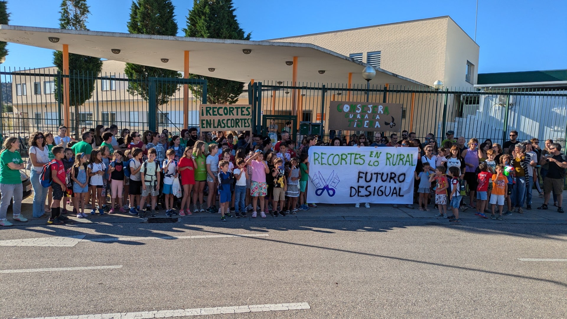 Fin de curso reivindicativo en el CRA Montearagón Fin de curso reivindicativo en el CRA Montearagón