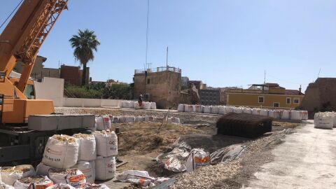 En marcha los pilares que soportarán la cubierta que cobijará las termas imperiales de Allon de la Vila Joiosa En marcha los pilares que soportarán la cubierta que cobijará las termas imperiales de Allon de la Vila Joiosa