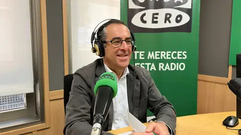 Miguel Briones delegado Educacion