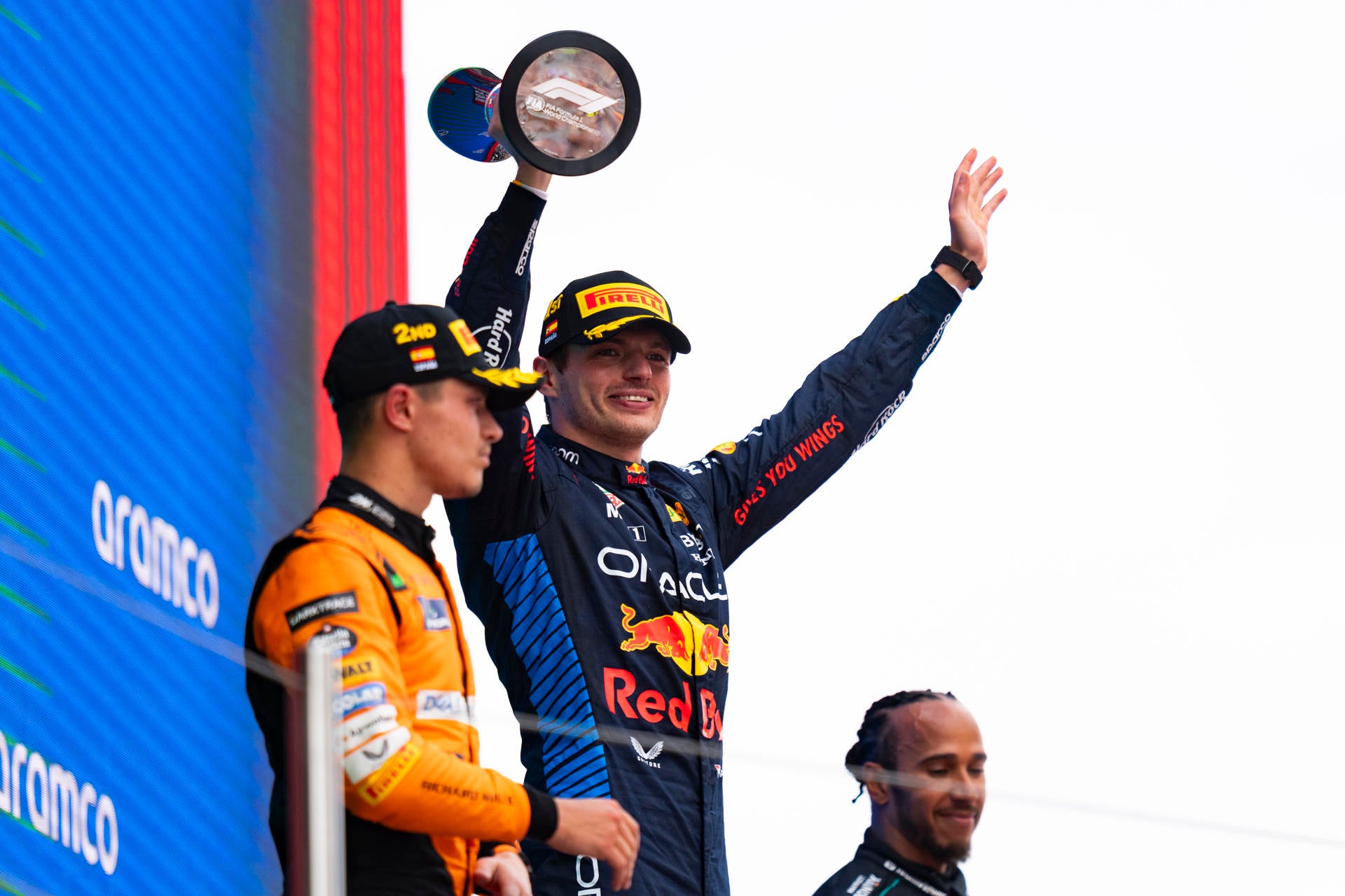 Verstappen refuerza su liderato con un triunfo en España, Sainz fue sexto y Alonso, el 12 Verstappen refuerza su liderato con un triunfo en España, Sainz fue sexto y Alonso, el 12