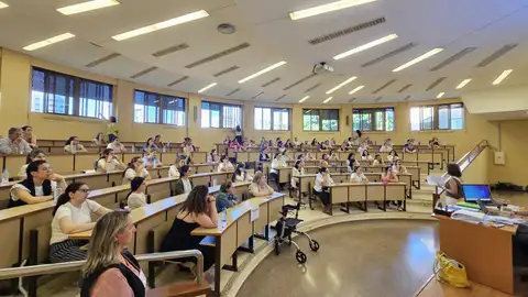 12.082 opositores acudían este sábado al primer examen de una convocatoria histórica en todos los cuerpos docentes de enseñanzas 12.082 opositores acudían este sábado al primer examen de una convocatoria histórica en todos los cuerpos docentes de enseñanzas