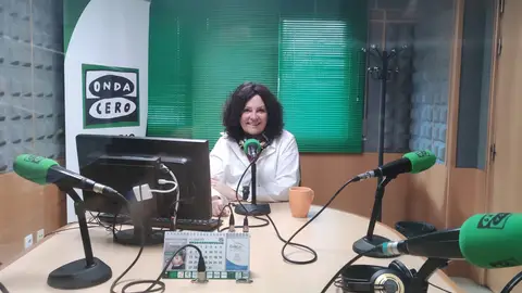 Marta Blanco - Galaurea Pontevedra Marta Blanco, de Galaurea, en el estudio de Onda Cero Pontevedra