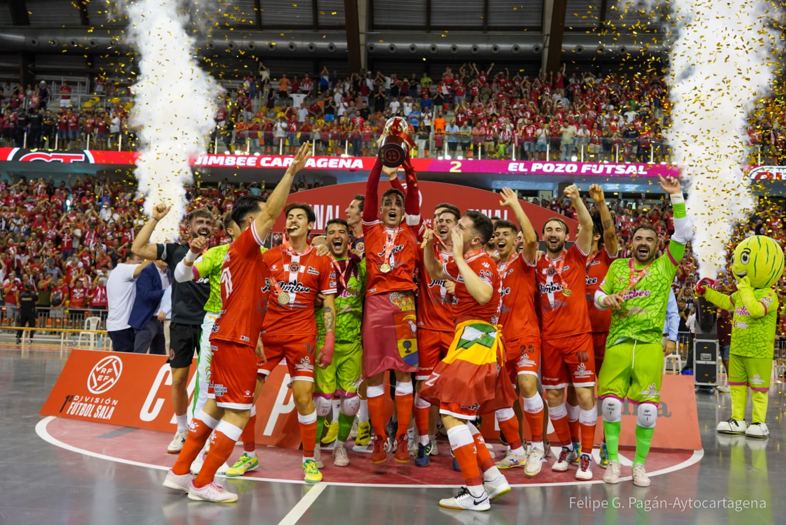 Jimbee, escribe con letras de oro el nombre de Cartagena en el mapa del futsal español Jimbee, escribe con letras de oro el nombre de Cartagena en el mapa del futsal español