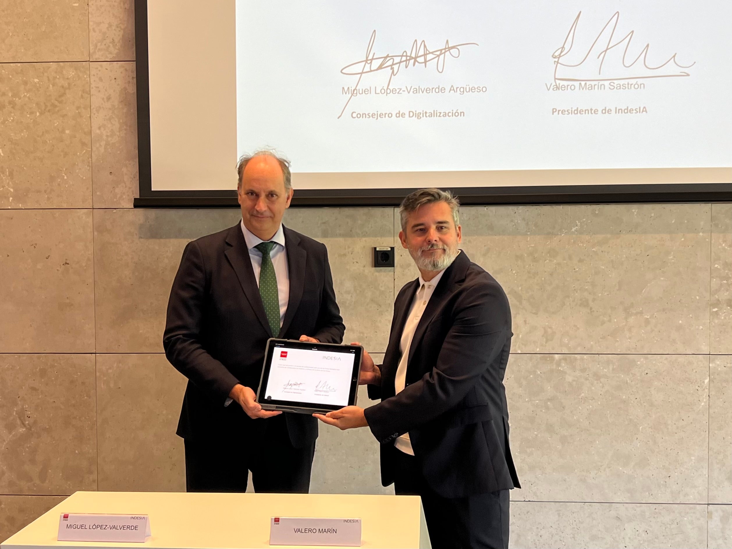 La Comunidad de Madrid creará una plataforma con IA que asesore a las empresas industriales en el proceso de transformación digital. La Comunidad de Madrid creará una plataforma con IA que asesore a las empresas industriales en el proceso de transformación digital.