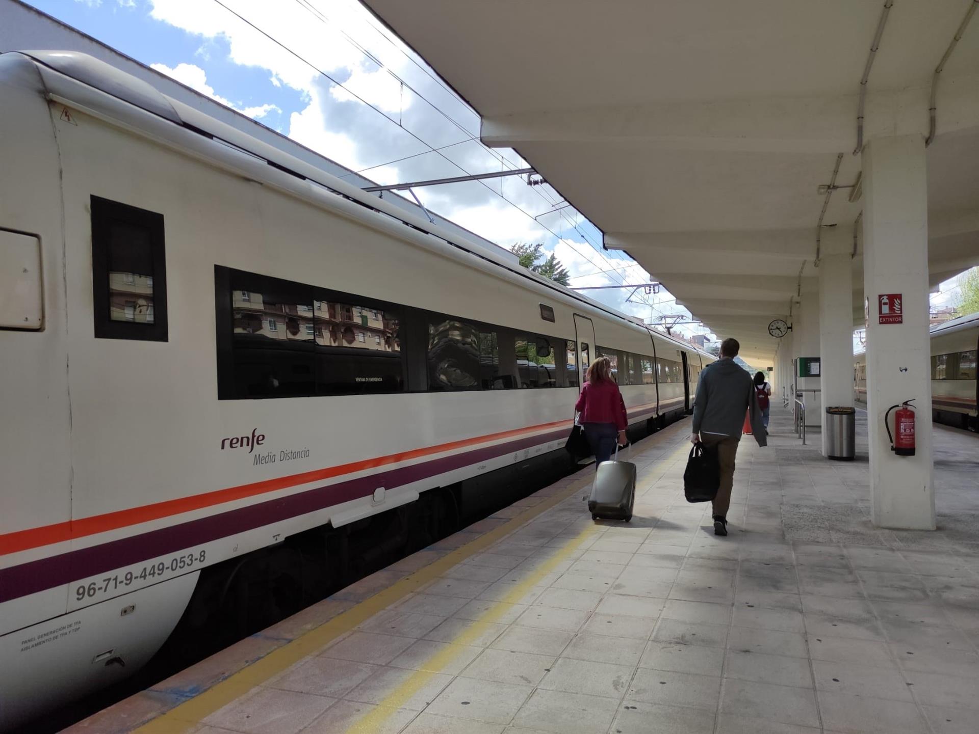 Ya se pueden adquirir los abonos gratuitos para Cercanías, Media Distancia y Rodalies Ya se pueden adquirir los abonos gratuitos para Cercanías, Media Distancia y Rodalies