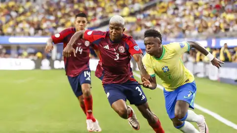 Pobre debut de Brasil en la Copa América Pobre debut de Brasil en la Copa América