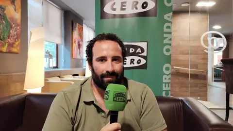 Marcos Quiños - Entrenador Cisne Balonmano Pontevedra Marcos Quiños en una entrevista en el Hotel Rías Bajas de Pontevedra
