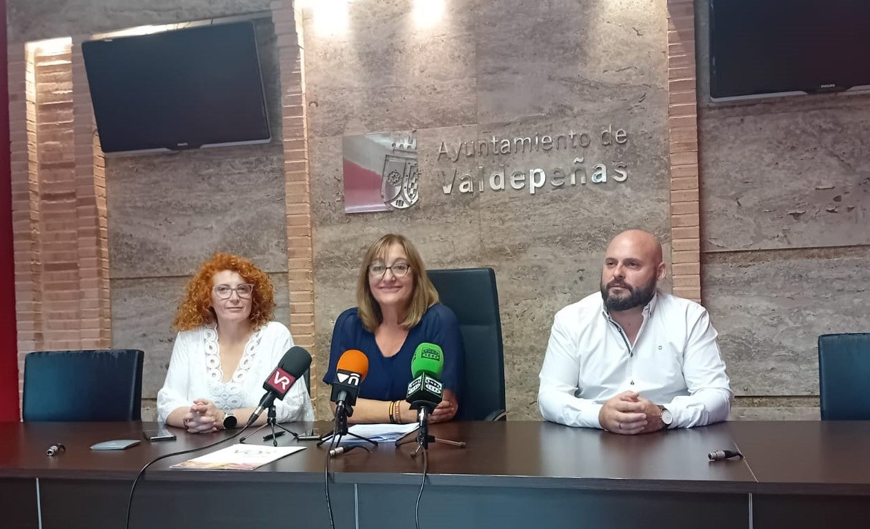 Vox en Valdepeñas apoya la investigación de las tierras raras Vox en Valdepeñas apoya la investigación de las tierras raras