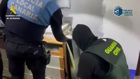Imágenes de la operación de la Guardia Civil Imágenes de la operación de la Guardia Civil